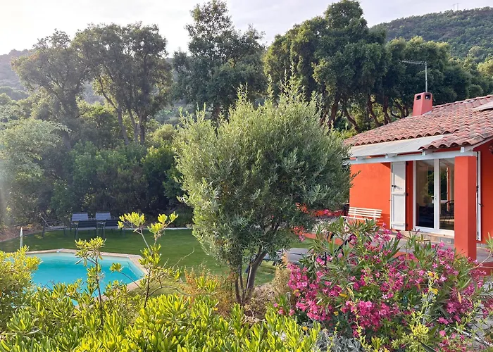 Lou Tavan - Renovee Avec Piscine & Jacuzzi - 4 Villa Le Lavandou