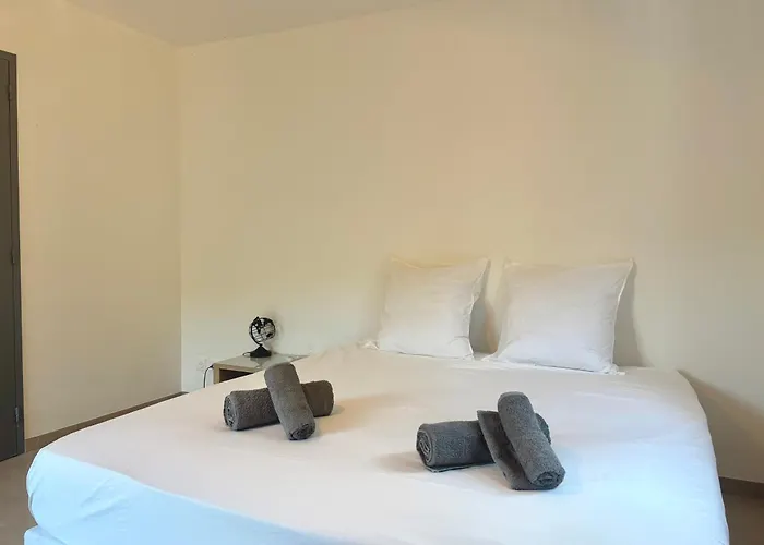 Lou Tavan - Renovee Avec Piscine & Jacuzzi - 4